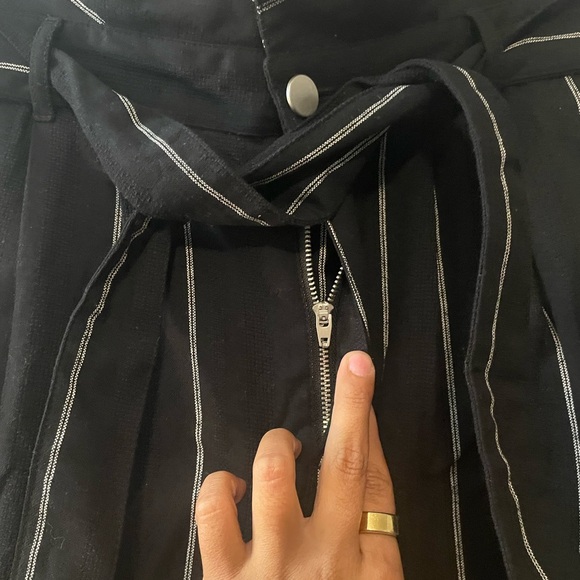 Who What Wear Black and White Striped Linen Cropped Pants - Picture 5 of 12